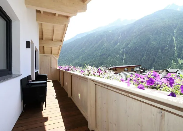 In Stubai Alps With Supercard * 施图拜河谷新施蒂夫特