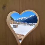 In Stubai Alps Нойштифт-им-Штубайталь